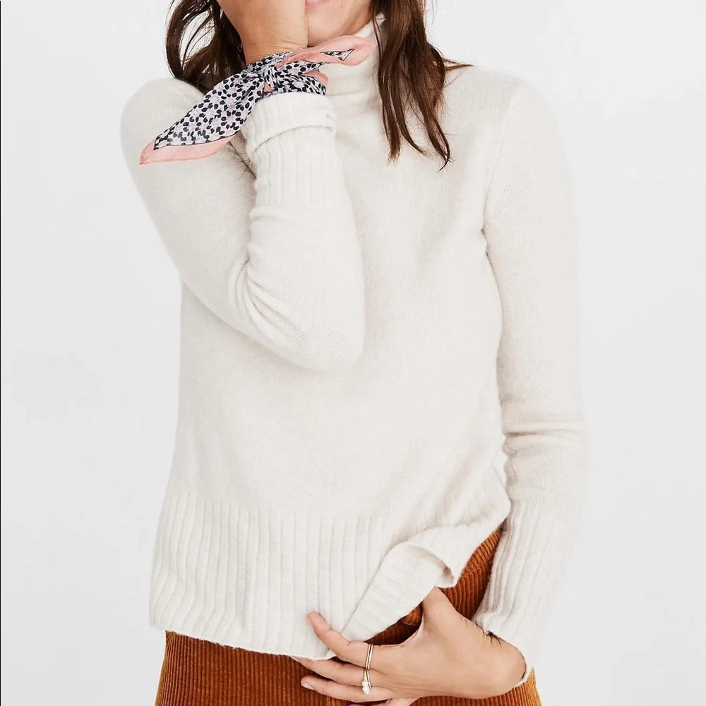 EUC - Madewell, Inland Rolled Turtleneck Dark Blue Sweater in Coziest Yarn, XS - Picture 13 of 15